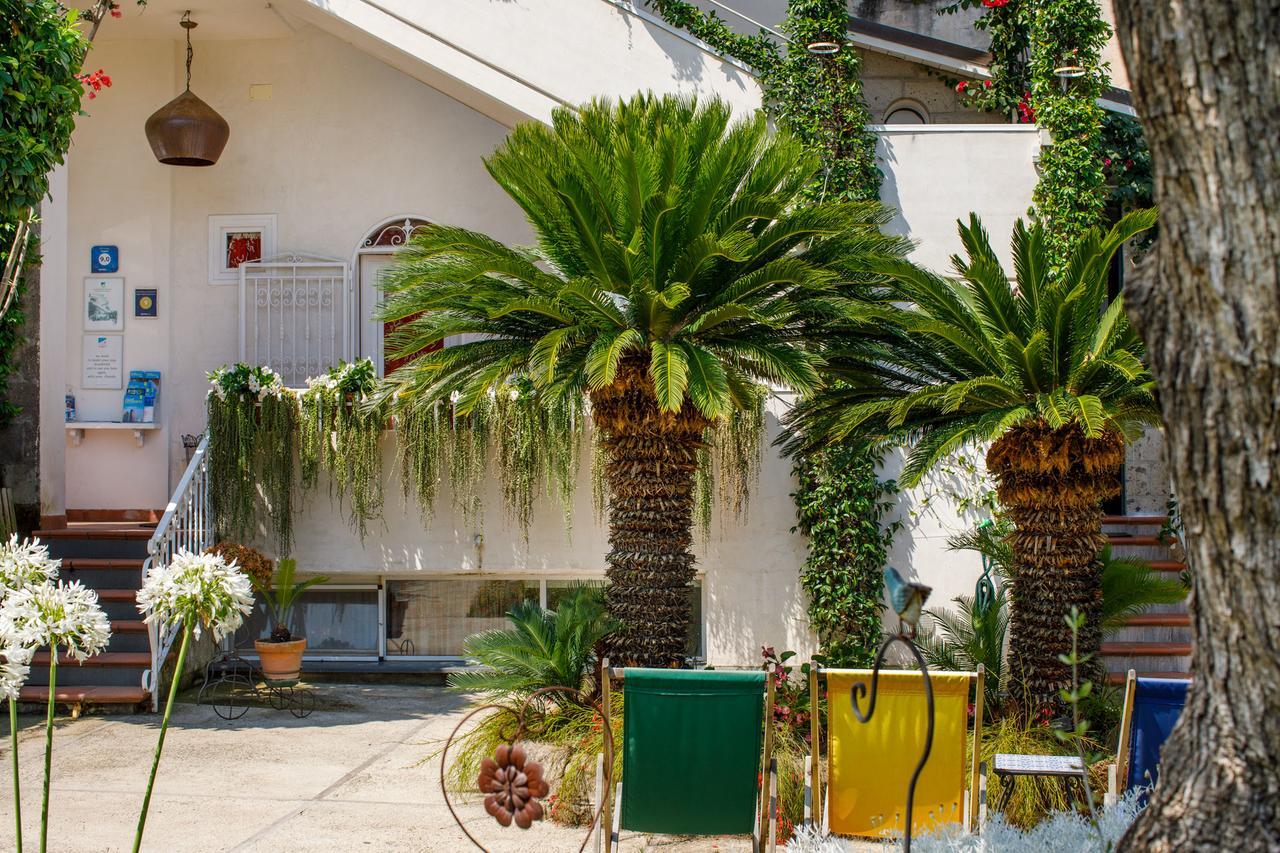Reggine Holiday Apartments Сант'Агнело Екстериор снимка
